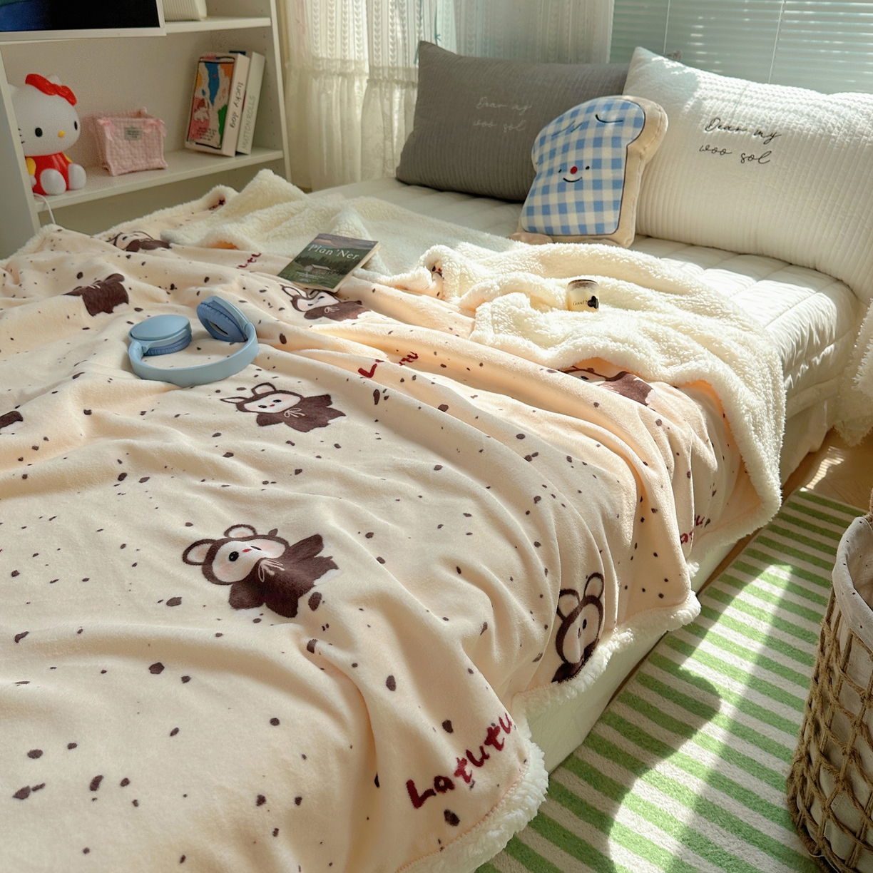 91家纺网 家纺一手货源 找家纺 萝莉家纺 2025新款小清新多功能牛奶绒羊羔绒毛毯毯子午睡毯 兔兔