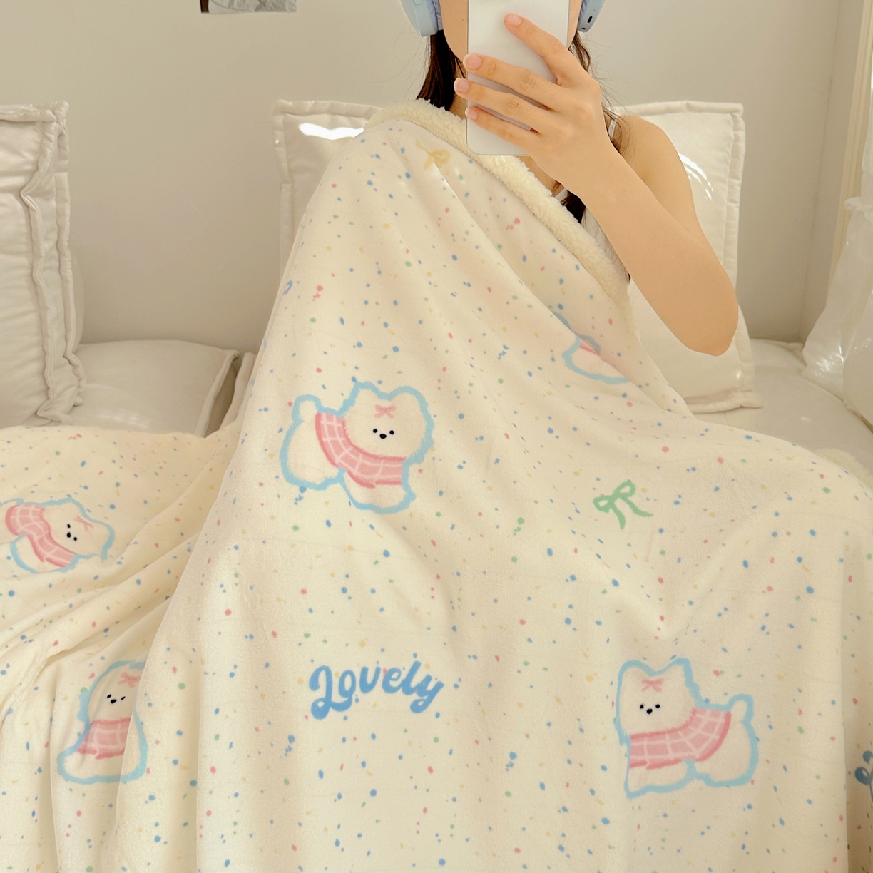 91家纺网 家纺一手货源 找家纺 萝莉家纺 2025新款小清新多功能牛奶绒羊羔绒毛毯毯子午睡毯 五彩缤纷