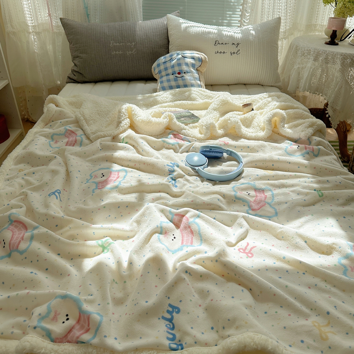 91家纺网 家纺一手货源 找家纺 萝莉家纺 2025新款小清新多功能牛奶绒羊羔绒毛毯毯子午睡毯 五彩缤纷