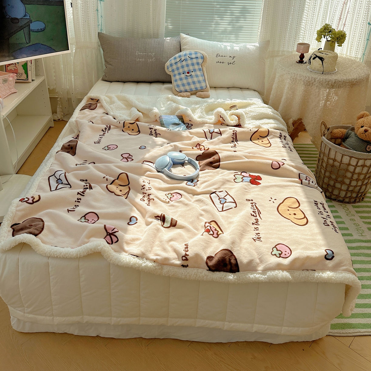 91家纺网 家纺一手货源 找家纺 萝莉家纺 2025新款小清新多功能牛奶绒羊羔绒毛毯毯子午睡毯 元气满满