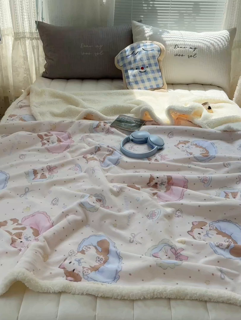 91家纺网 家纺一手货源 找家纺 萝莉家纺 2025新款小清新多功能牛奶绒羊羔绒毛毯毯子午睡毯 做个好梦