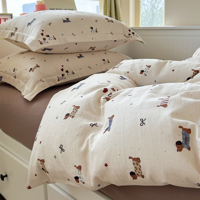 91家纺网 家纺一手货源 找家纺 萝莉家纺 2025新款全棉小清新高品质数码印花磨毛四件套 斑点狗狗