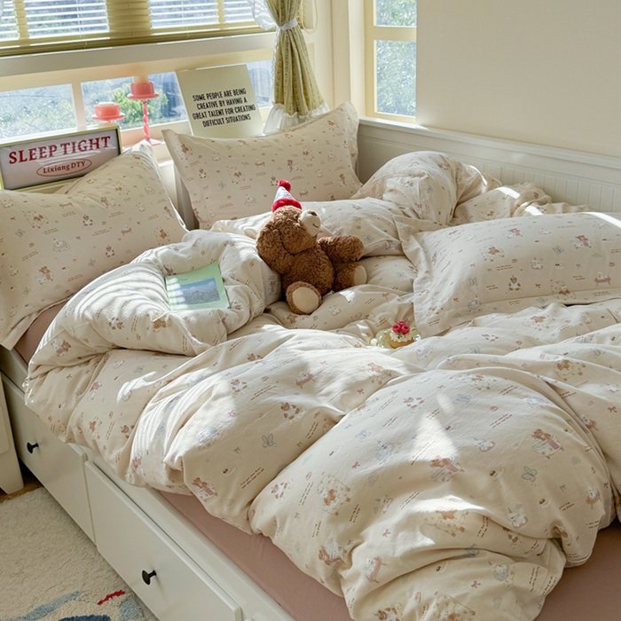 91家纺网 家纺一手货源 找家纺 萝莉家纺 2025新款全棉小清新高品质数码印花磨毛四件套 甜品熊