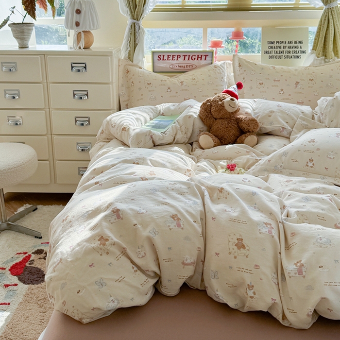 91家纺网 家纺一手货源 找家纺 萝莉家纺 2025新款全棉小清新高品质数码印花磨毛四件套 甜品熊