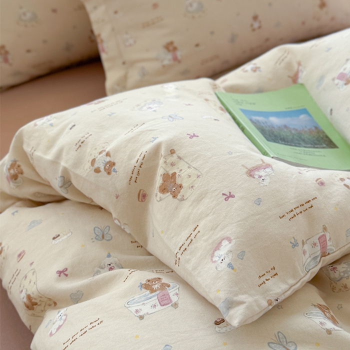 91家纺网 家纺一手货源 找家纺 萝莉家纺 2025新款全棉小清新高品质数码印花磨毛四件套 甜品熊