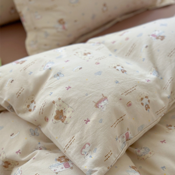 91家纺网 家纺一手货源 找家纺 萝莉家纺 2025新款全棉小清新高品质数码印花磨毛四件套 甜品熊