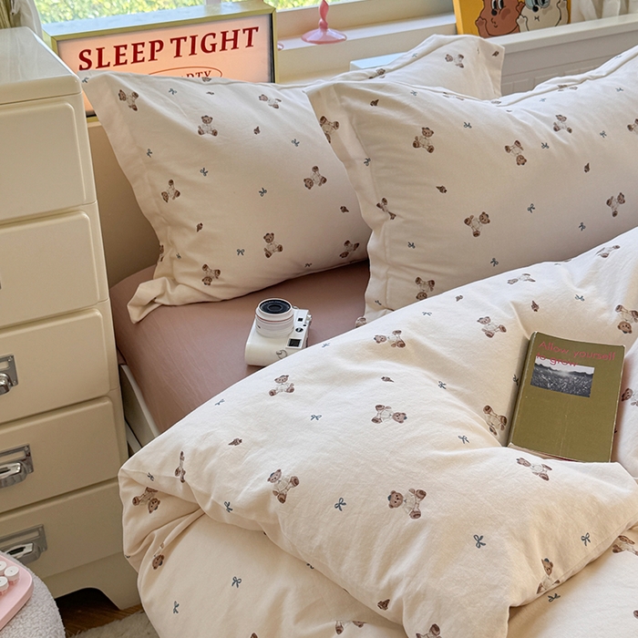 91家纺网 家纺一手货源 找家纺 萝莉家纺 2025新款全棉小清新高品质数码印花磨毛四件套 熊熊日记