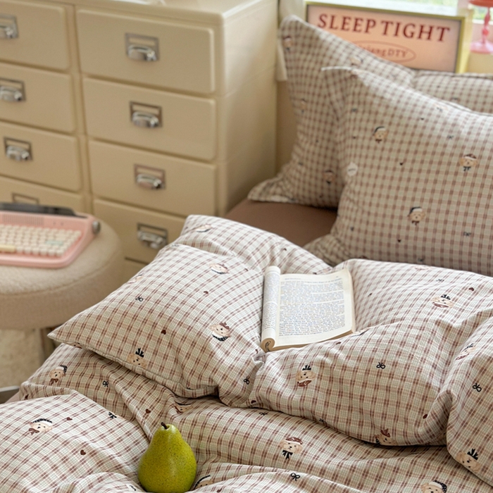 91家纺网 家纺一手货源 找家纺 萝莉家纺 2025新款全棉小清新高品质数码印花磨毛四件套 英伦熊