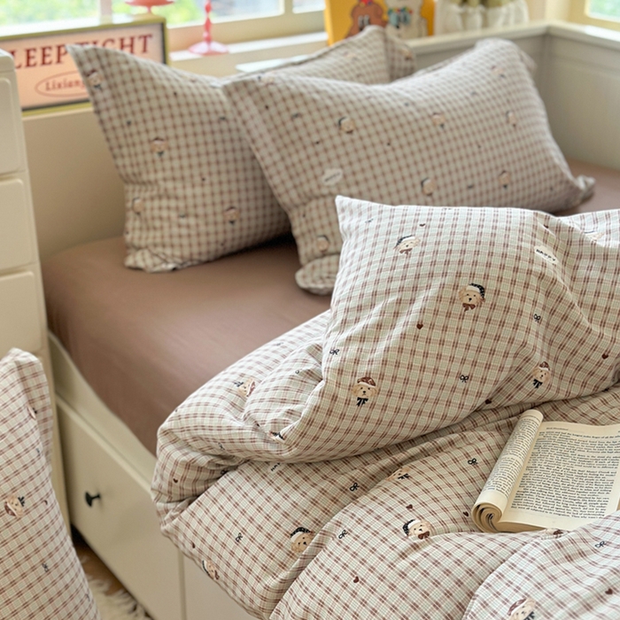 91家纺网 家纺一手货源 找家纺 萝莉家纺 2025新款全棉小清新高品质数码印花磨毛四件套 英伦熊