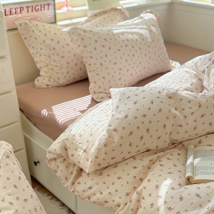 91家纺网 家纺一手货源 找家纺 萝莉家纺 2025新款全棉小清新高品质数码印花磨毛四件套 樱桃多多