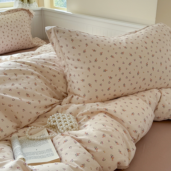 91家纺网 家纺一手货源 找家纺 萝莉家纺 2025新款全棉小清新高品质数码印花磨毛四件套 樱桃多多