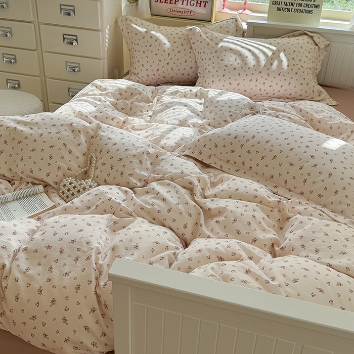 91家纺网 家纺一手货源 找家纺 萝莉家纺 2025新款全棉小清新高品质数码印花磨毛四件套 樱桃多多