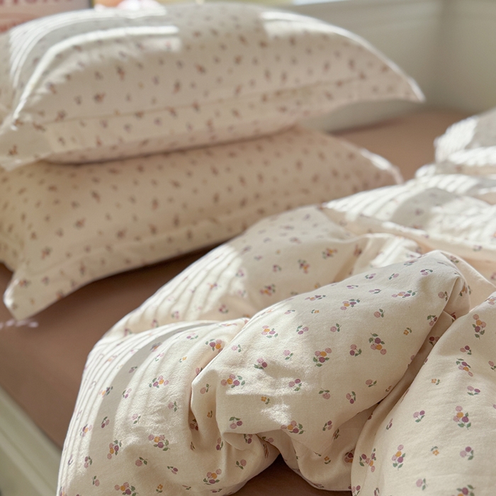 91家纺网 家纺一手货源 找家纺 萝莉家纺 2025新款全棉小清新高品质数码印花磨毛四件套 樱桃多多