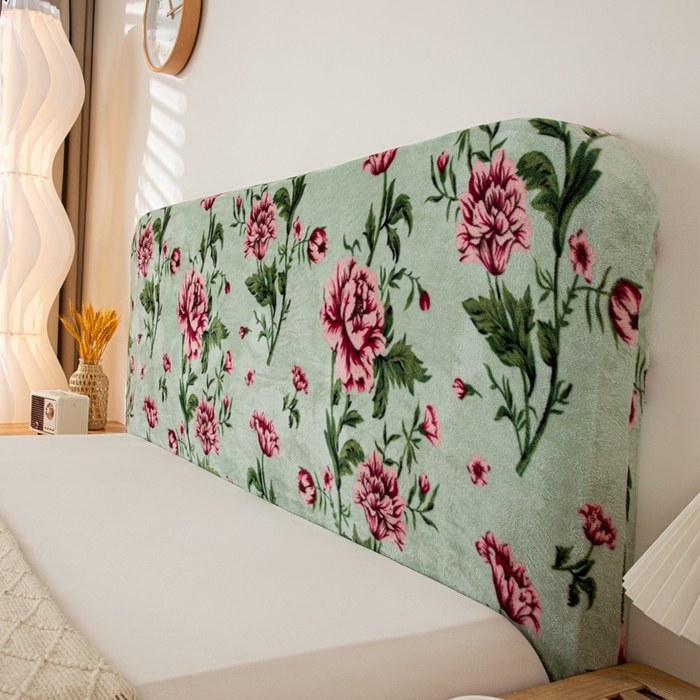 91家纺网 家纺一手货源 找家纺 沐沐家纺 2026新款毛绒印花床头罩 花儿绽放