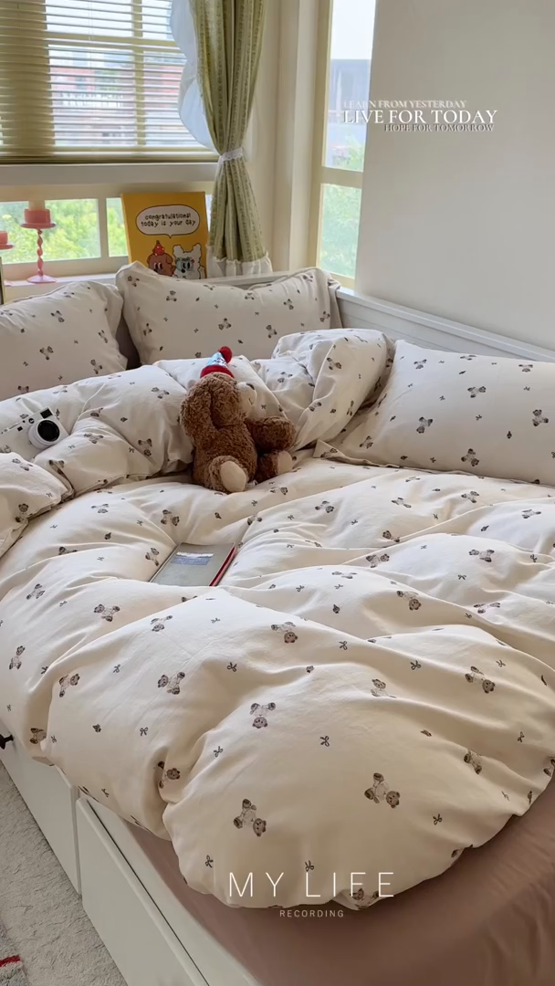 91家纺网 家纺一手货源 找家纺 萝莉家纺 2025新款全棉小清新高品质数码印花磨毛四件套 熊熊日记