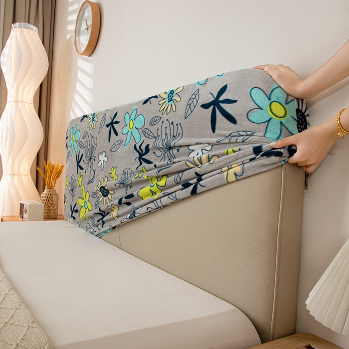 91家纺网 家纺一手货源 找家纺 沐沐家纺 2026新款毛绒印花床头罩 花叶寄情