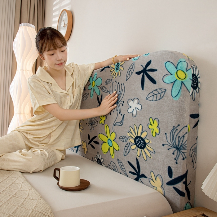 91家纺网 家纺一手货源 找家纺 沐沐家纺 2026新款毛绒印花床头罩 花叶寄情