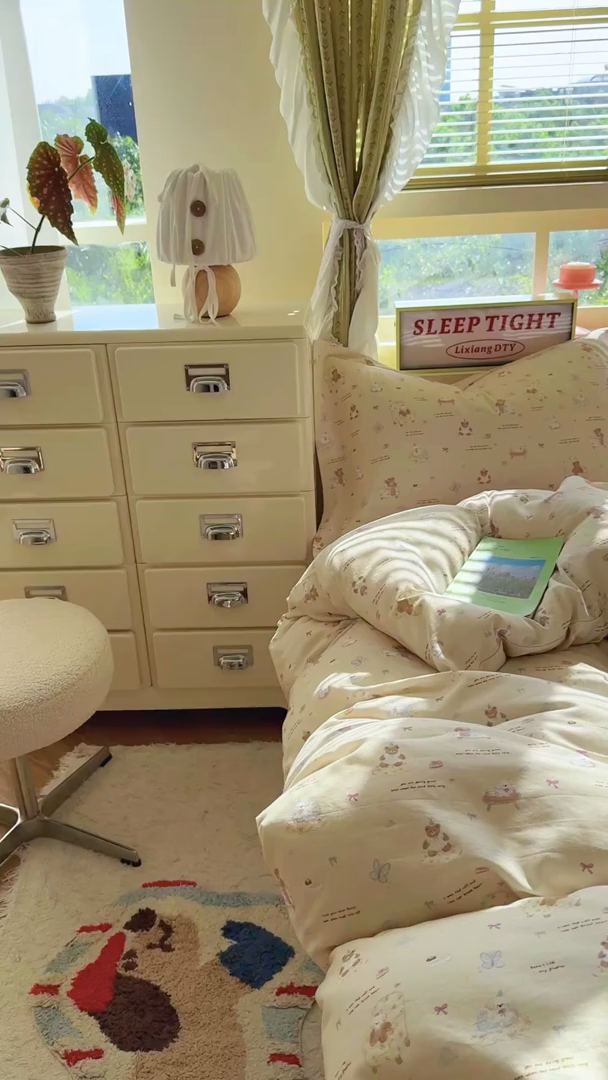 91家纺网 家纺一手货源 找家纺 萝莉家纺 2025新款全棉小清新高品质数码印花磨毛四件套 甜品熊