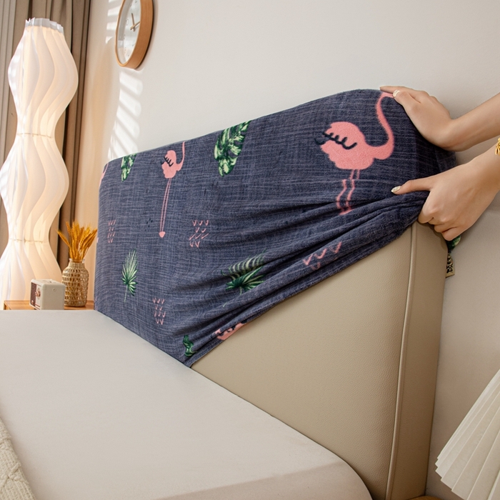 91家纺网 家纺一手货源 找家纺 沐沐家纺 2026新款毛绒印花床头罩 火烈鸟