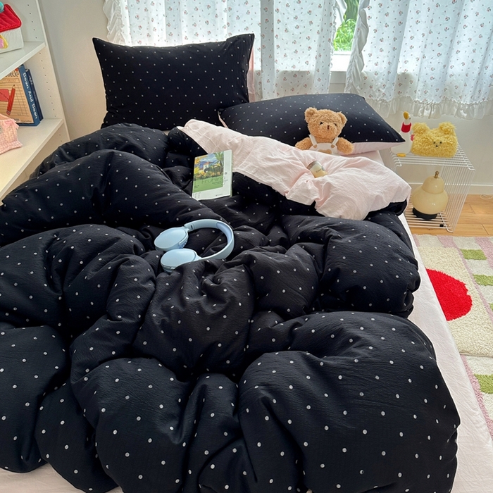 91家纺网 家纺一手货源 找家纺 顾里家纺 2025新款韩系波点云朵棉四件套 黑波点1