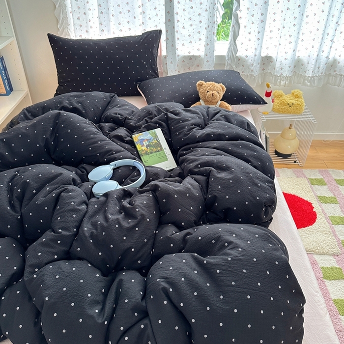 91家纺网 家纺一手货源 找家纺 顾里家纺 2025新款韩系波点云朵棉四件套 黑波点1