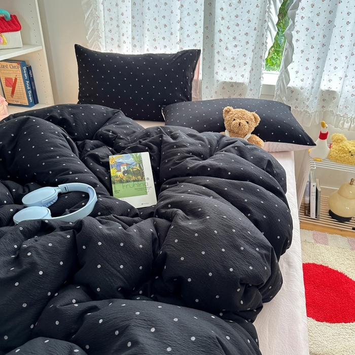 91家纺网 家纺一手货源 找家纺 顾里家纺 2025新款韩系波点云朵棉四件套 黑波点1