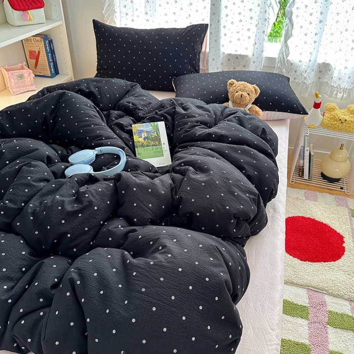 91家纺网 家纺一手货源 找家纺 顾里家纺 2025新款韩系波点云朵棉四件套 黑波点1