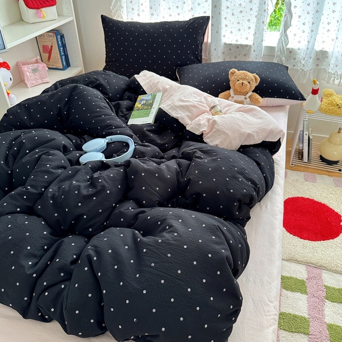 91家纺网 家纺一手货源 找家纺 顾里家纺 2025新款韩系波点云朵棉四件套 黑波点1