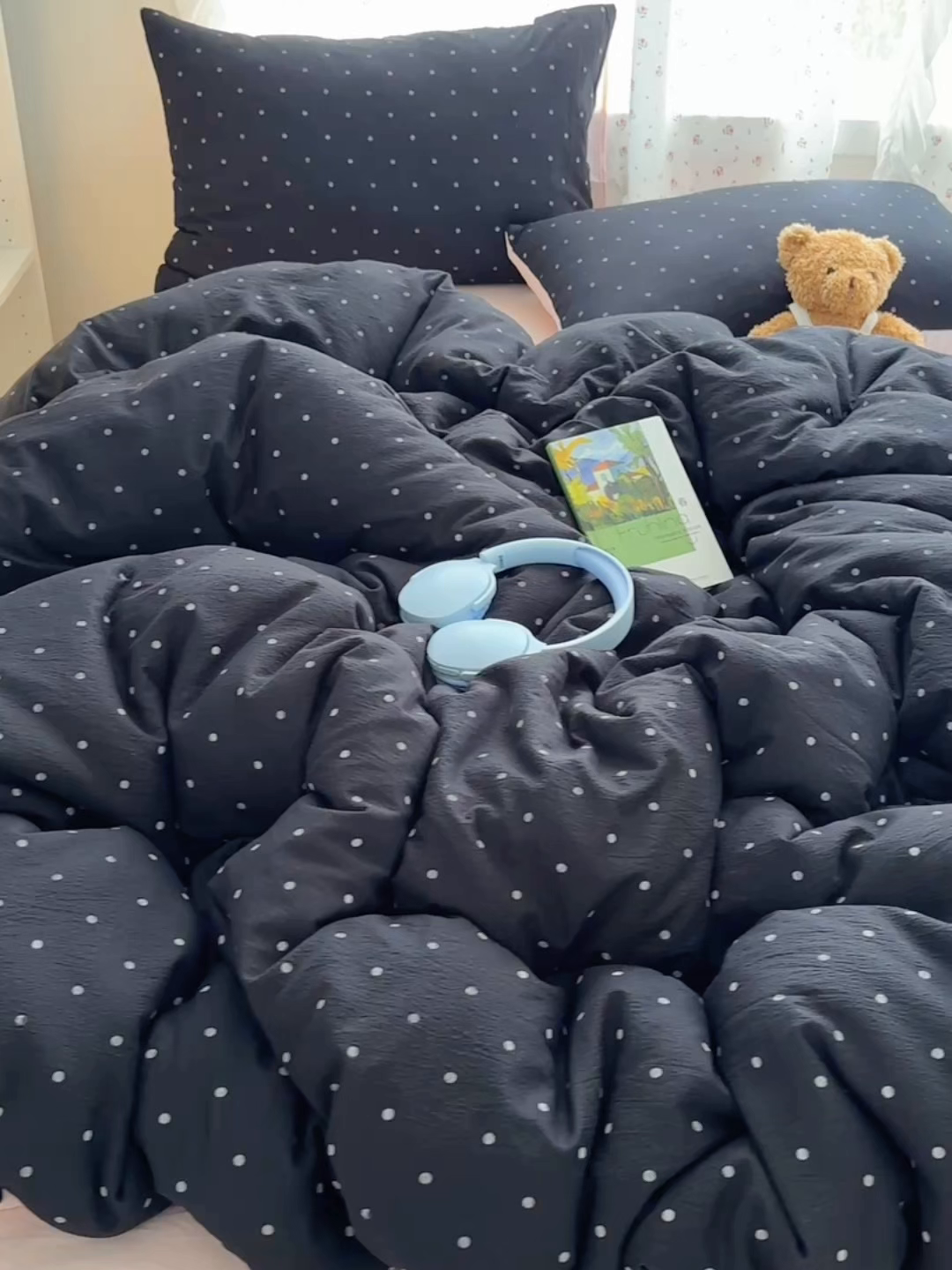 91家纺网 家纺一手货源 找家纺 顾里家纺 2025新款韩系波点云朵棉四件套 黑波点1