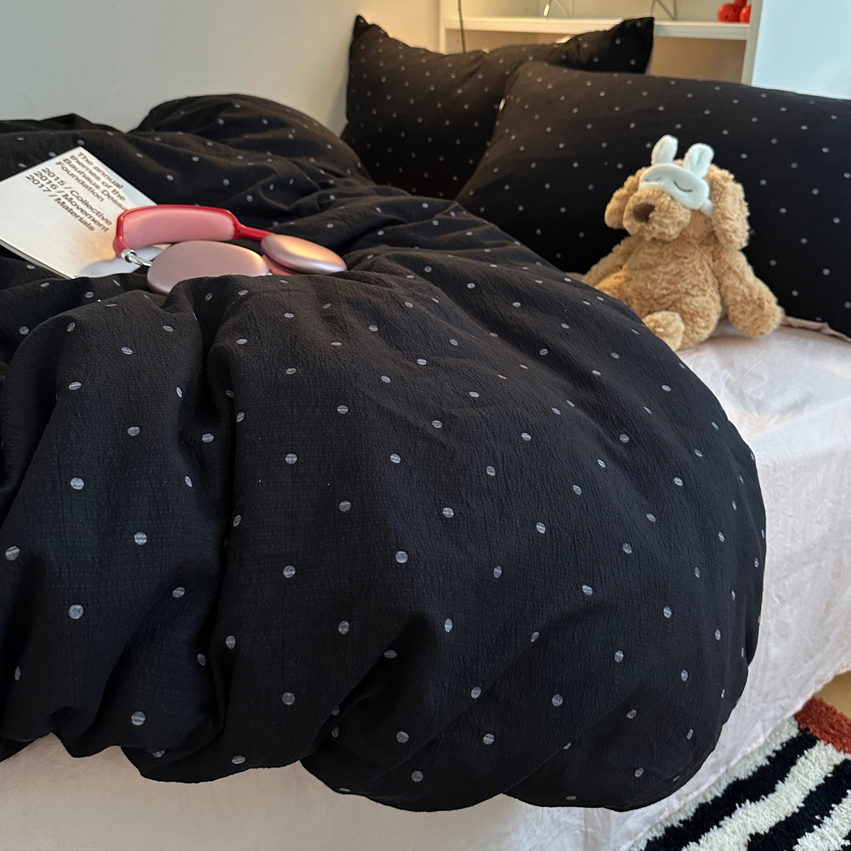 91家纺网 家纺一手货源 找家纺 顾里家纺 2025新款韩系波点云朵棉四件套 黑波点