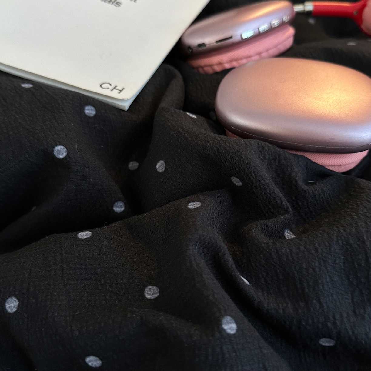 91家纺网 家纺一手货源 找家纺 顾里家纺 2025新款韩系波点云朵棉四件套 黑波点