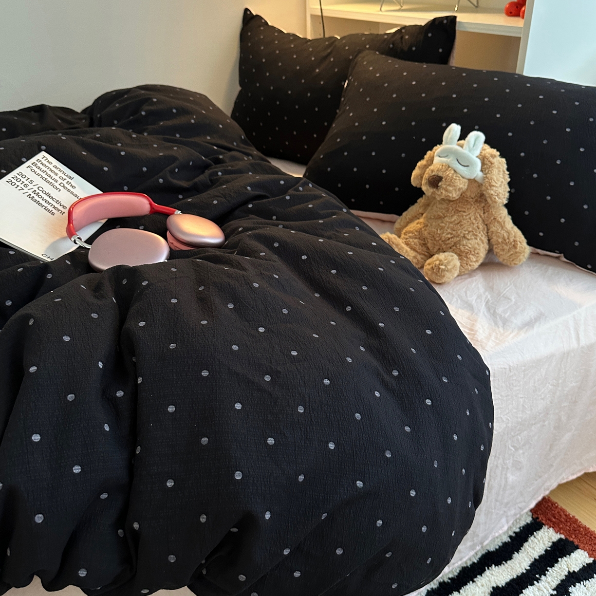 91家纺网 家纺一手货源 找家纺 顾里家纺 2025新款韩系波点云朵棉四件套 黑波点