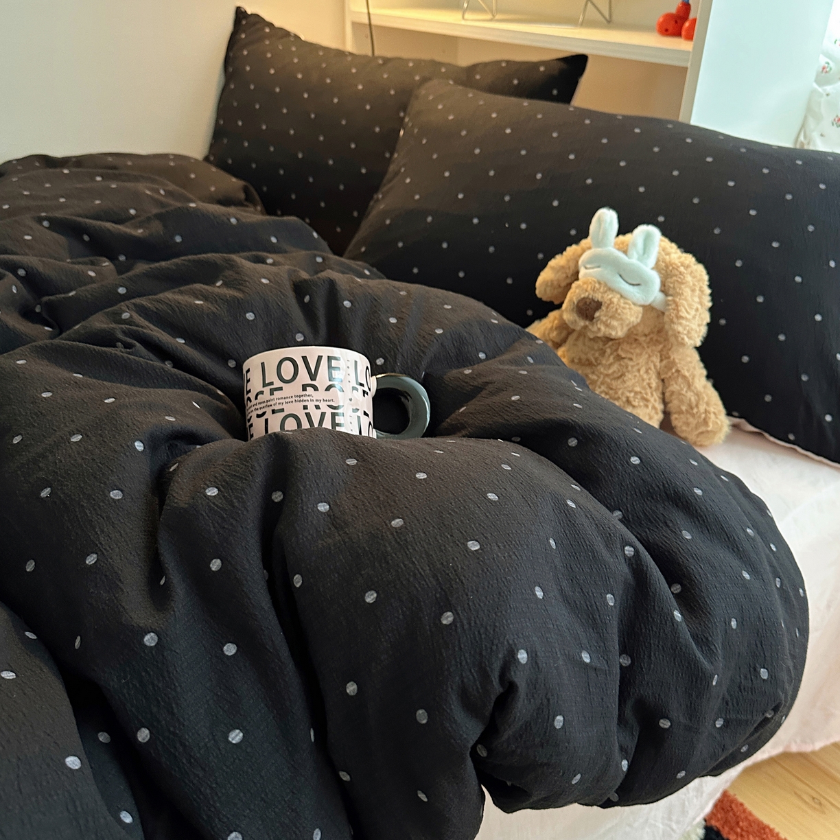 91家纺网 家纺一手货源 找家纺 顾里家纺 2025新款韩系波点云朵棉四件套 黑波点