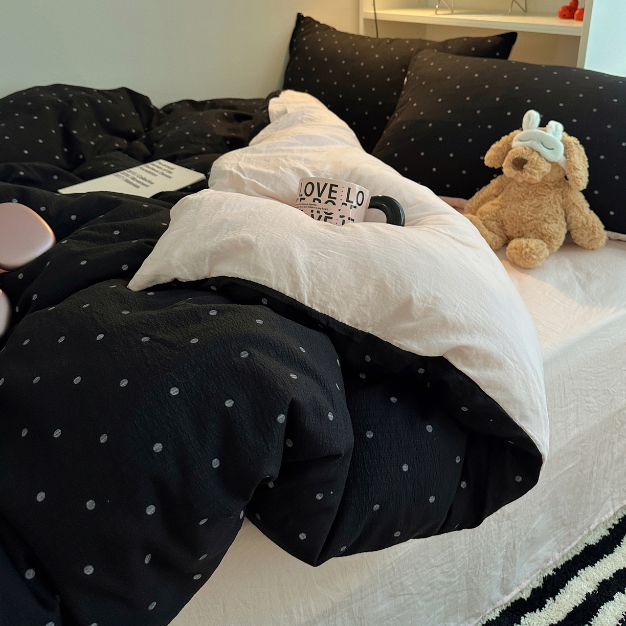 91家纺网 家纺一手货源 找家纺 顾里家纺 2025新款韩系波点云朵棉四件套 黑波点