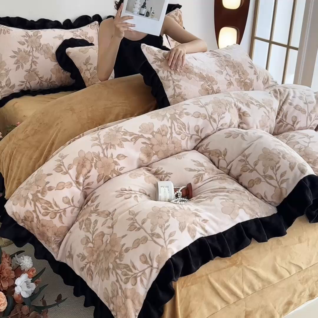 91家纺网 家纺一手货源 找家纺 亿品2025新款直播爆款韩版赫本风高克重牛奶绒四件套床裙款 8.5斤（有买家秀加v） 花影