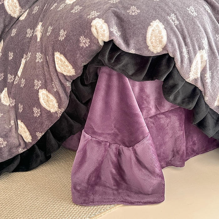 91家纺网 家纺一手货源 找家纺 亿品2025新款直播爆款韩版赫本风高克重牛奶绒四件套床裙款 8.5斤（有买家秀加v） 花浅红