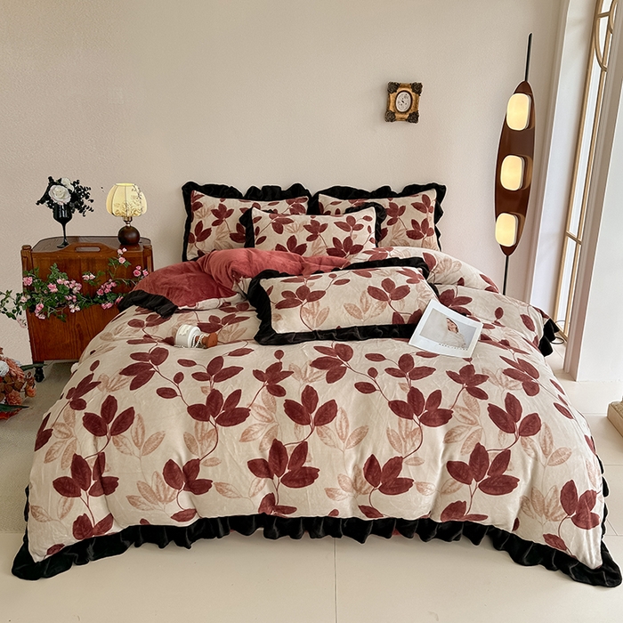 91家纺网 家纺一手货源 找家纺 亿品2025新款直播爆款韩版赫本风高克重牛奶绒四件套床裙款 8.5斤（有买家秀加v） 红叶寄暖