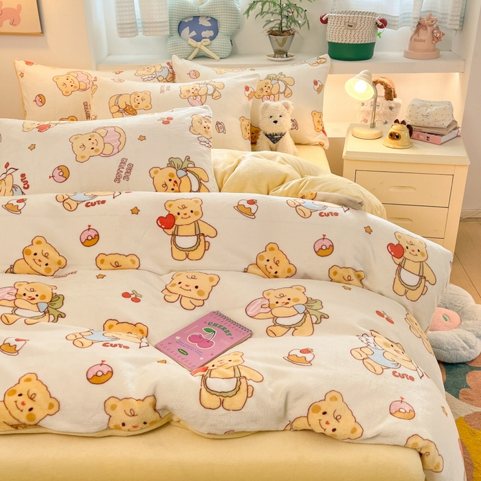 91家纺网 家纺一手货源 找家纺 莱米家纺 2025新款小版牛奶绒印花四件套系列 爱心小熊