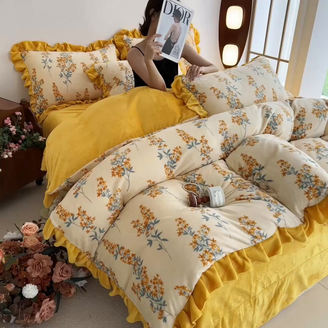 91家纺网 家纺一手货源 找家纺 亿品2025新款直播爆款韩版赫本风高克重牛奶绒四件套床裙款 8.5斤（有买家秀加v） 知秋