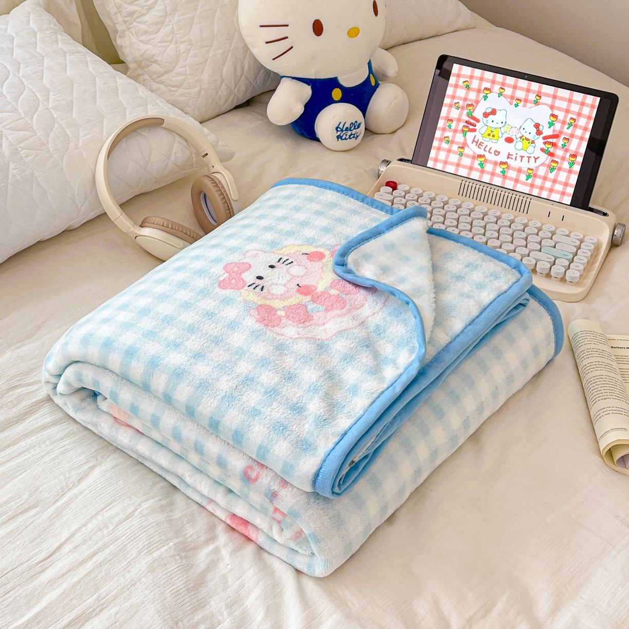 91家纺网 家纺一手货源 找家纺 （总）富米莱（原臻工厂） 2025新款正版授权三丽鸥高克重卡通牛奶绒毛毯多功能毯子盖毯一搭配亮色包边