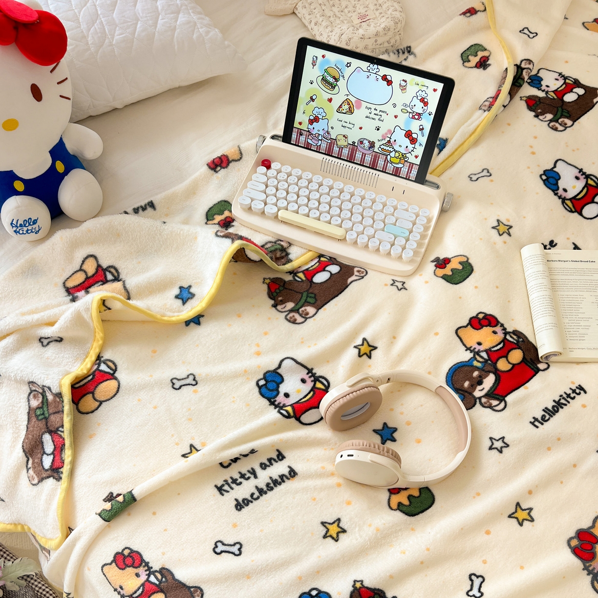 91家纺网 家纺一手货源 找家纺 富米莱（原臻工厂） 2025新款正版授权三丽鸥高克重卡通牛奶绒毛毯多功能毯子盖毯一搭配亮色包边 黑皮K t