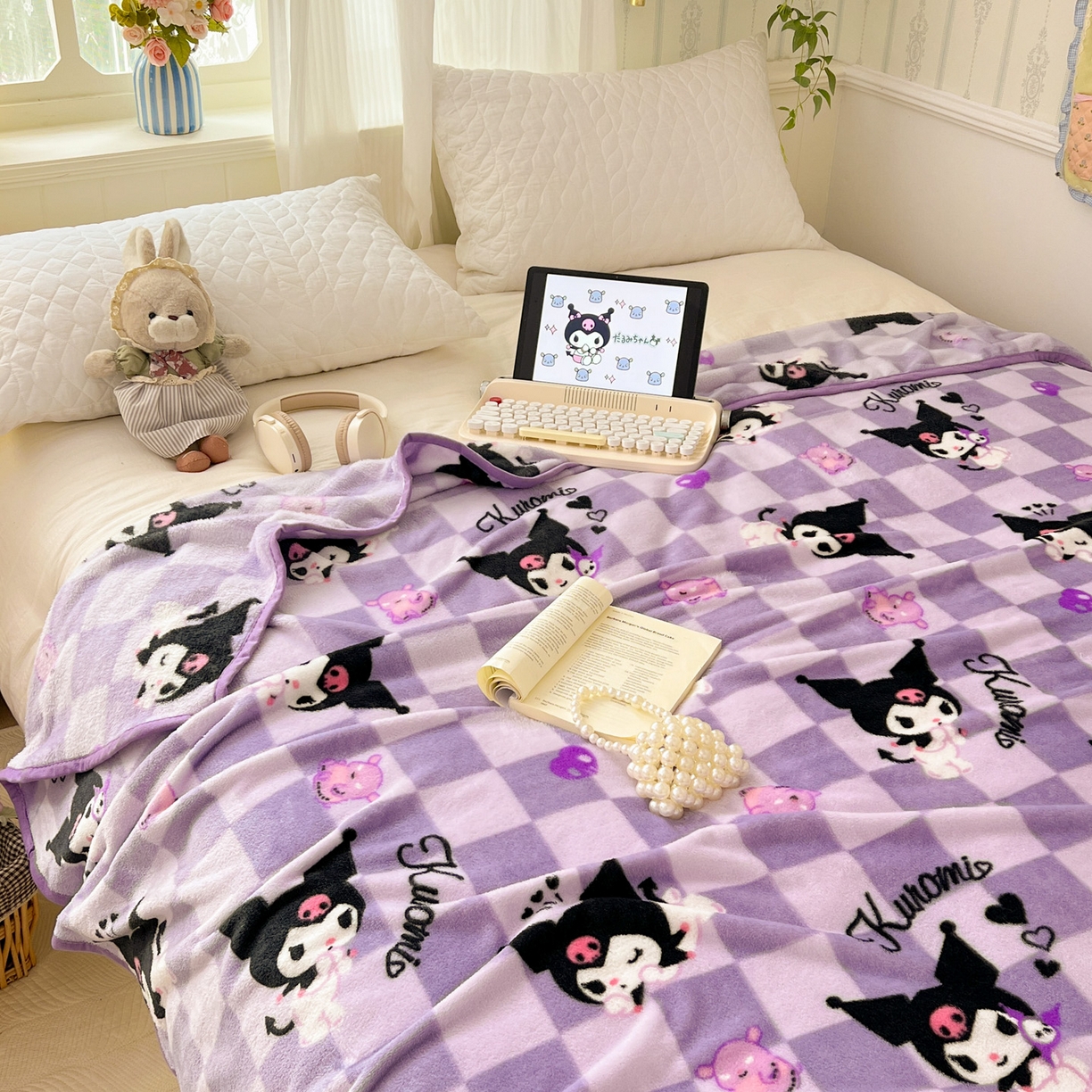 91家纺网 家纺一手货源 找家纺 富米莱（原臻工厂） 2025新款正版授权三丽鸥高克重卡通牛奶绒毛毯多功能毯子盖毯一搭配亮色包边 紫格库洛米