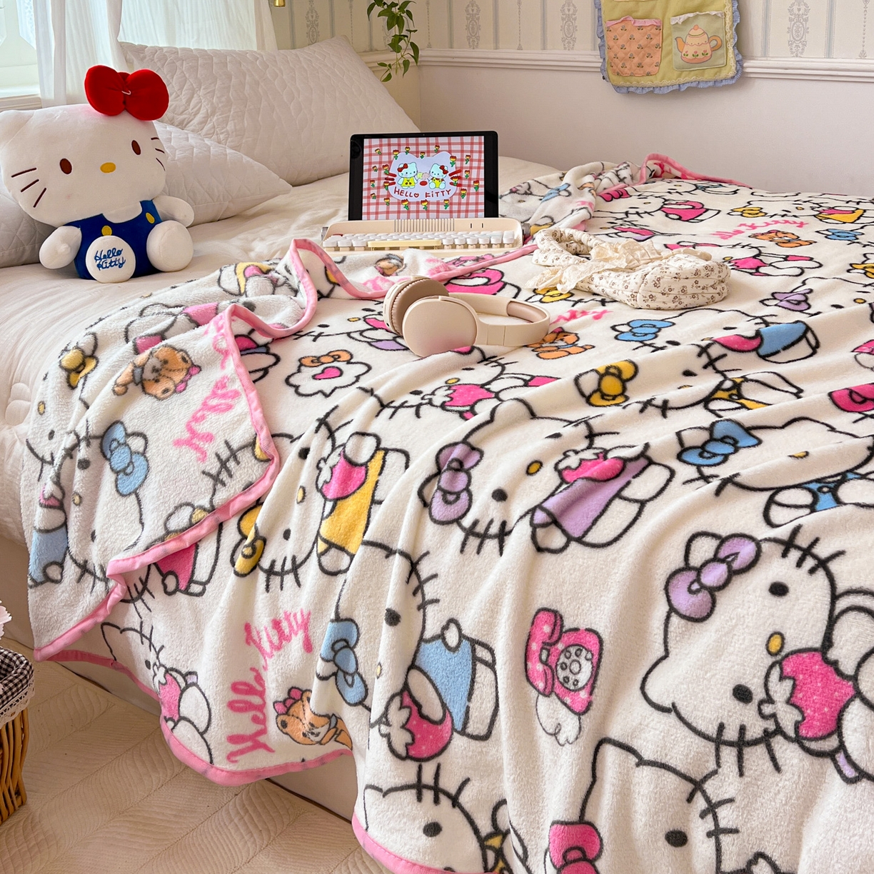 富米莱（原臻工厂） 2025新款正版授权三丽鸥高克重卡通牛奶绒毛毯多功能毯子盖毯一搭配亮色包边 K t日记