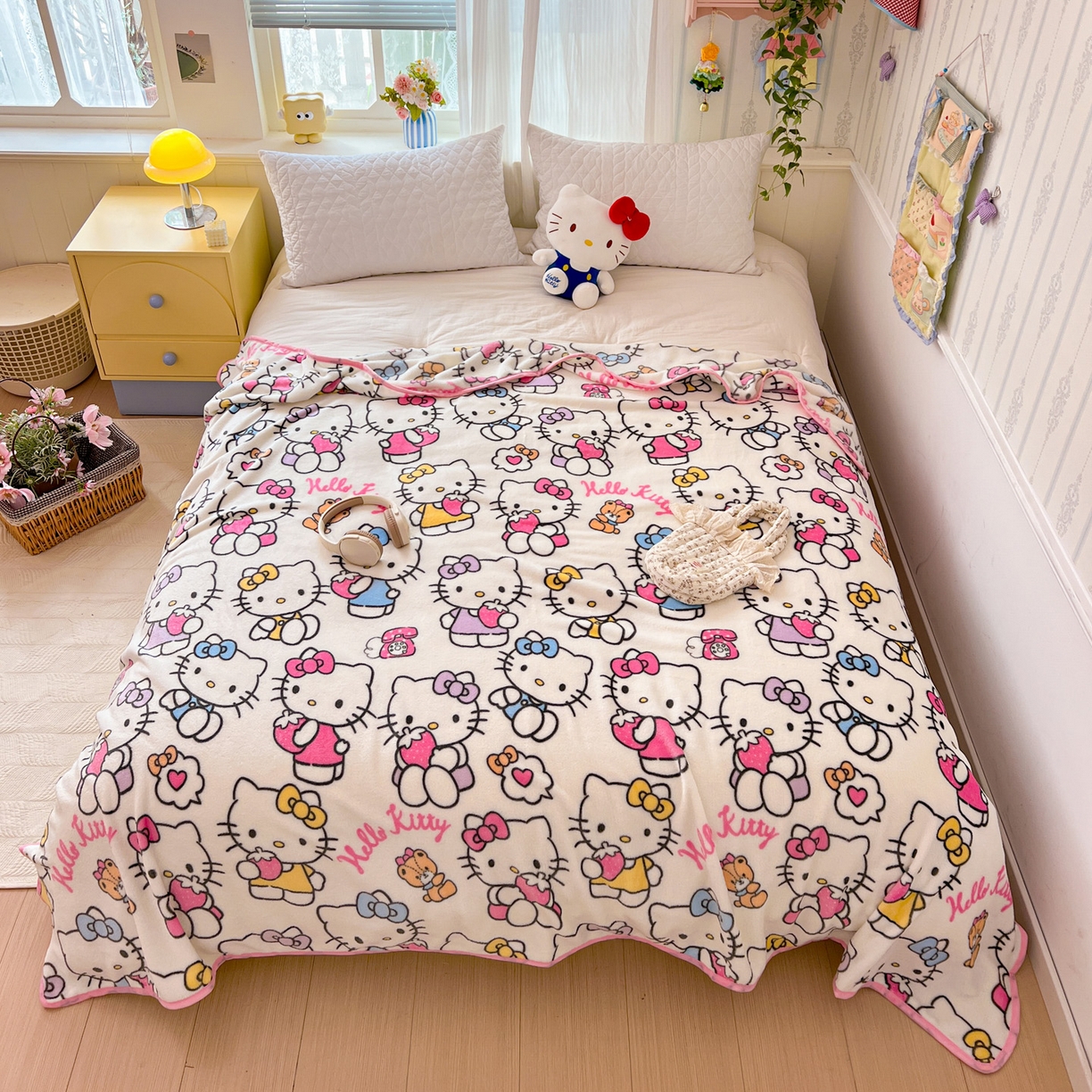 91家纺网 家纺一手货源 找家纺 富米莱（原臻工厂） 2025新款正版授权三丽鸥高克重卡通牛奶绒毛毯多功能毯子盖毯一搭配亮色包边 K t日记