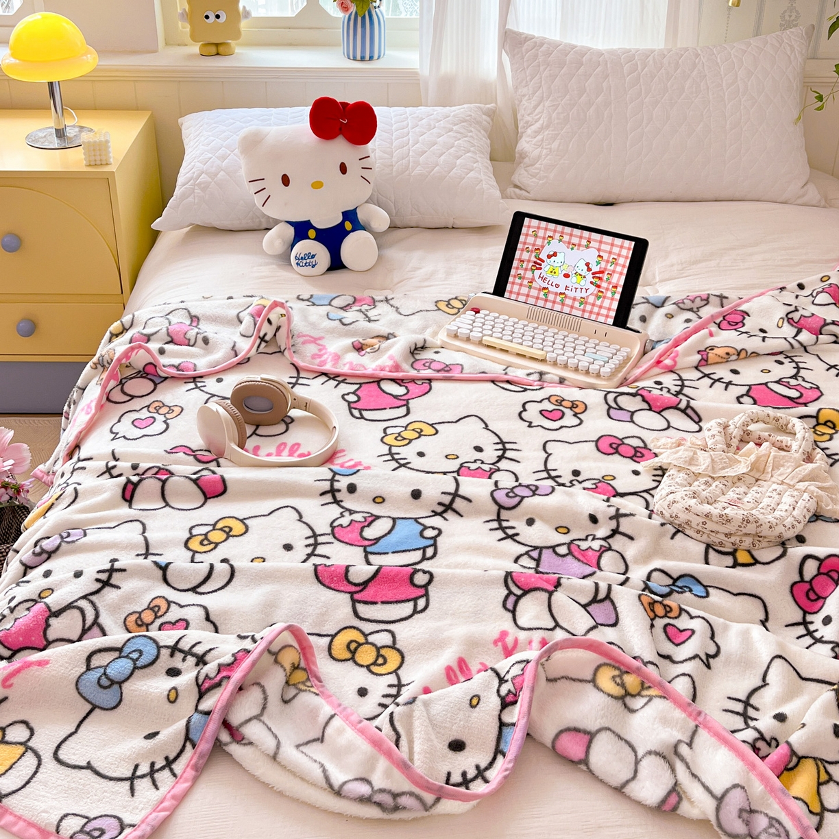 91家纺网 家纺一手货源 找家纺 富米莱（原臻工厂） 2025新款正版授权三丽鸥高克重卡通牛奶绒毛毯多功能毯子盖毯一搭配亮色包边 K t日记