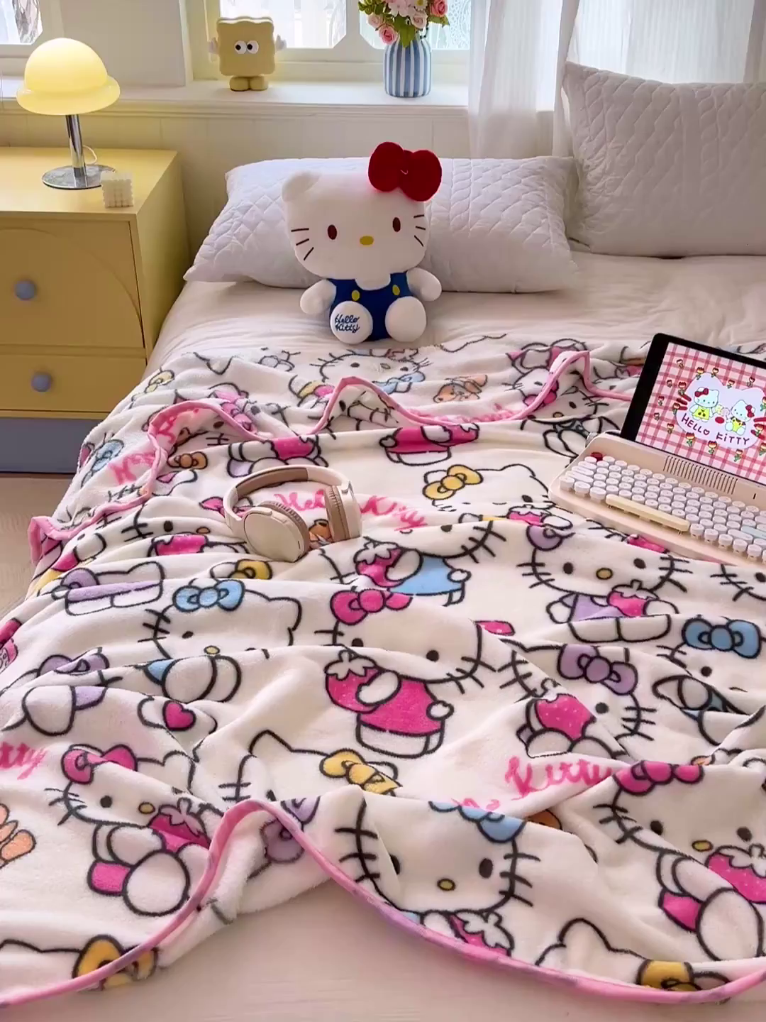 91家纺网 家纺一手货源 找家纺 富米莱（原臻工厂） 2025新款正版授权三丽鸥高克重卡通牛奶绒毛毯多功能毯子盖毯一搭配亮色包边 K t日记