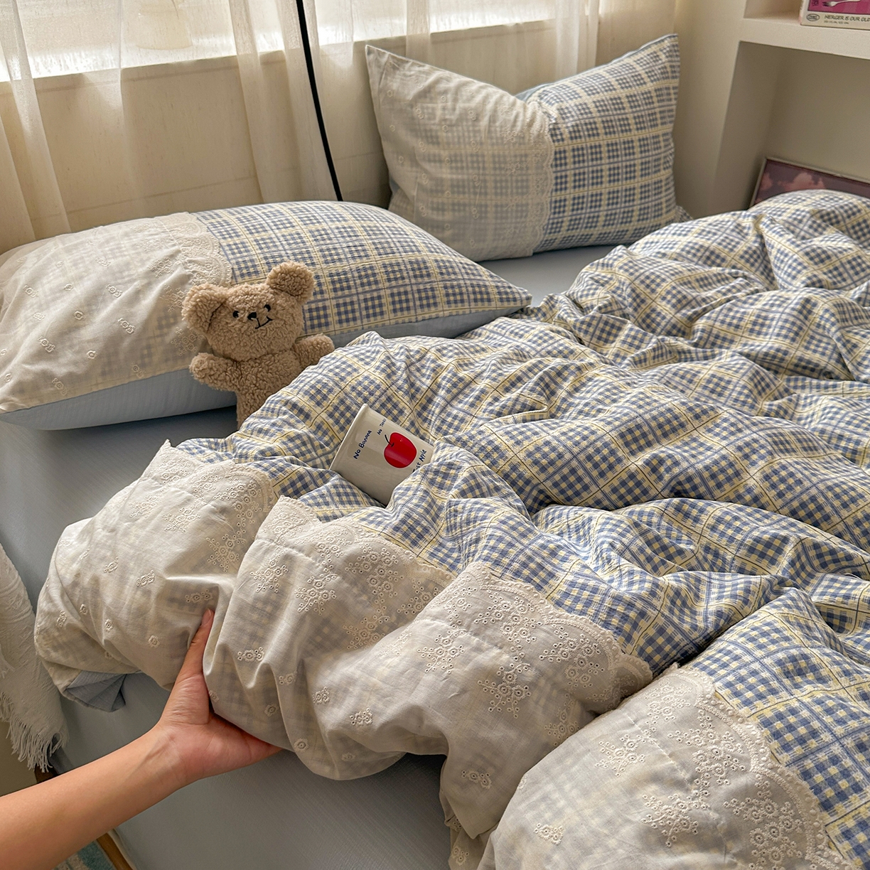 91家纺网 家纺一手货源 找家纺 晚爱家纺（原晚安家居） 2025新款韩系少女风蕾丝花边四件套云感木棉双层纱-苏菲 苏菲·浅蓝格