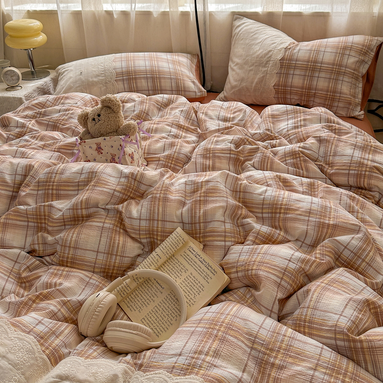 91家纺网 家纺一手货源 找家纺 晚爱家纺（原晚安家居） 2025新款韩系少女风蕾丝花边四件套云感木棉双层纱-苏菲 苏菲·浅咖格