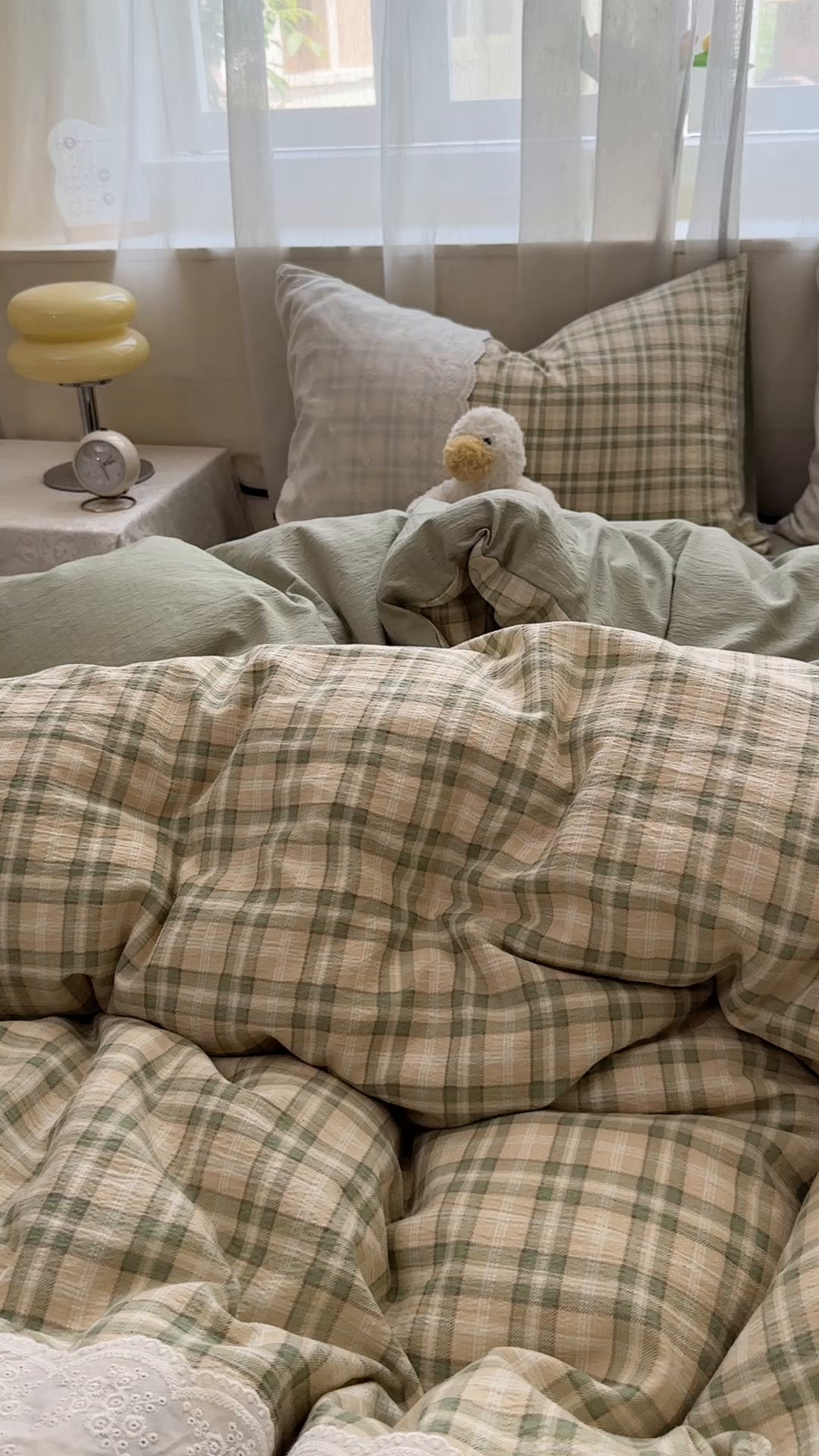 91家纺网 家纺一手货源 找家纺 晚爱家纺（原晚安家居） 2025新款韩系少女风蕾丝花边四件套云感木棉双层纱-苏菲 苏菲·浅绿格