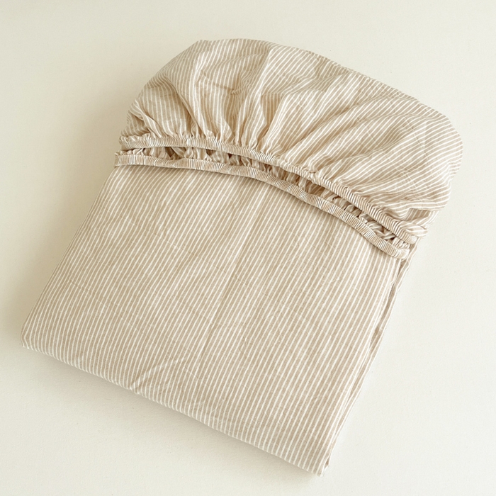 91家纺网 家纺一手货源 找家纺 沐纯家居 2025新款A类宿舍全棉纯棉色织水洗棉三件套-kimi熊系列 卡其小条